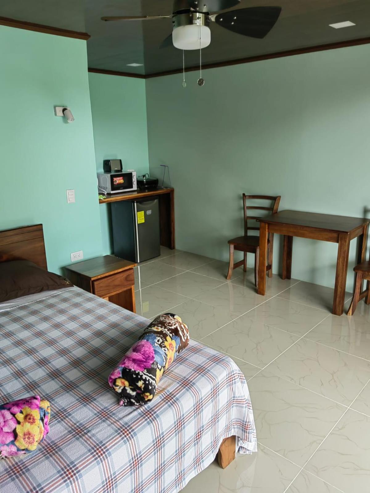 La Fortuna Encanto Arenal Lodge חדר תמונה